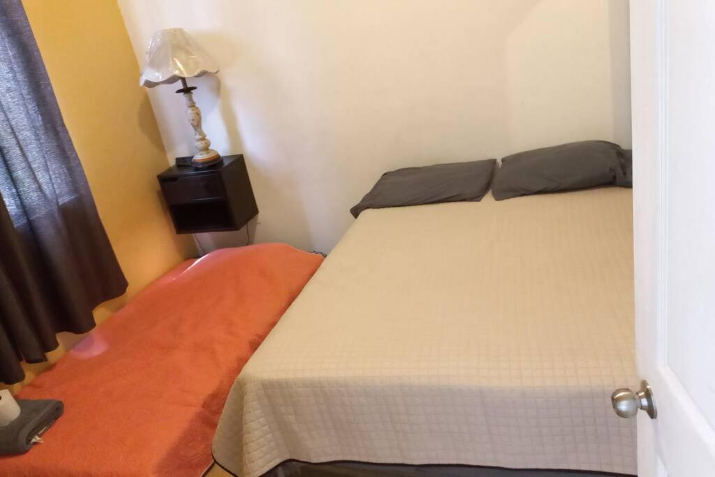 Casa Completa En Privada Y Con Cochera Monclova Exteriör bild